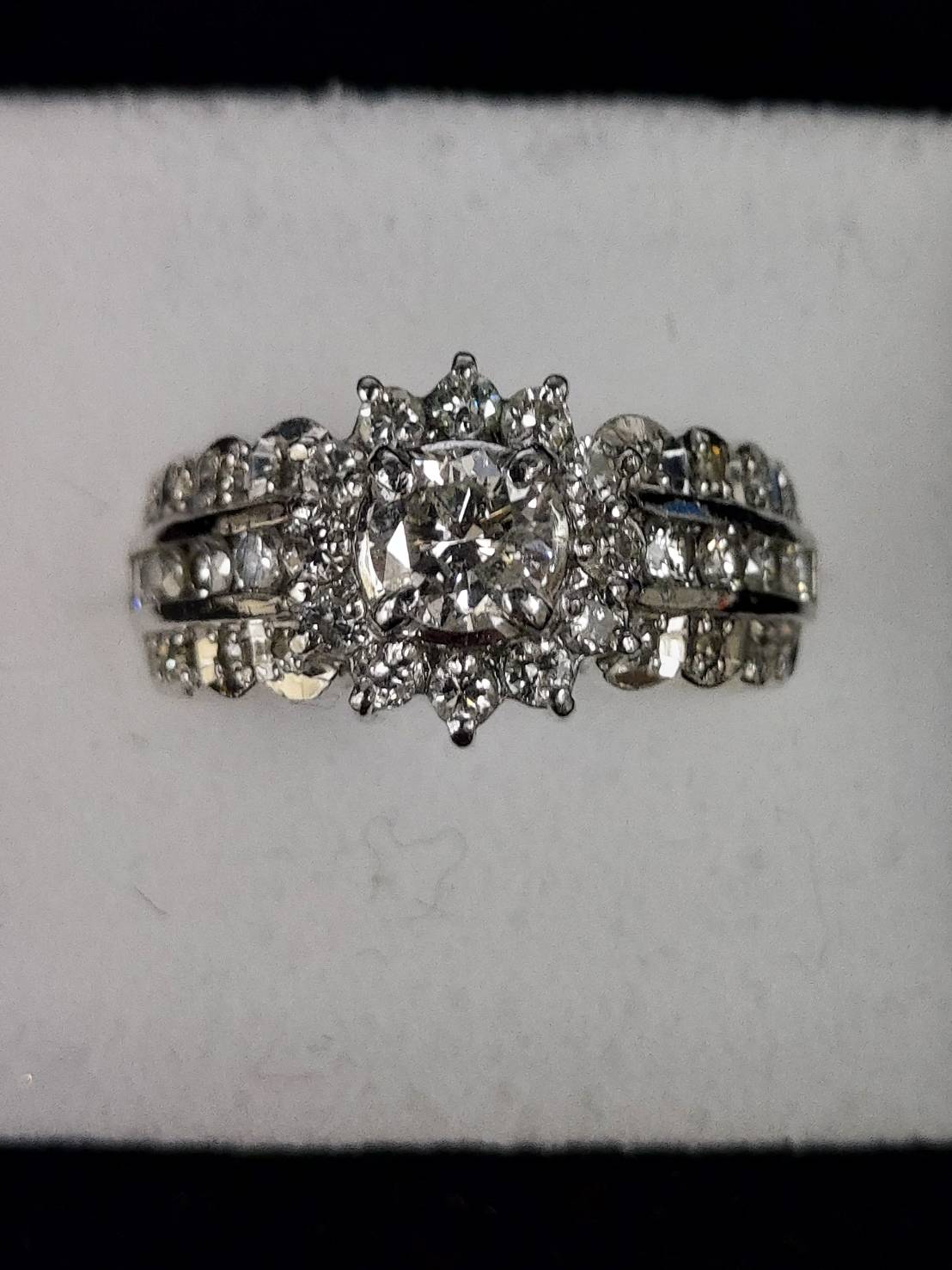 Pt900 ダイヤモンド 指輪をお買取り致しました！