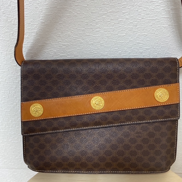 セリーヌのバックをお買取り致しました!