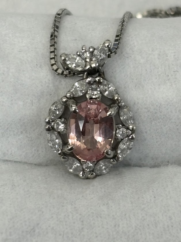 Pt850のトルマリンとダイヤのネックレスをお買取り致しました!